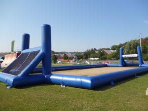 terrains de sports gonflables